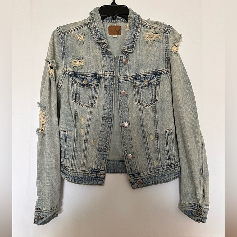 American Eagle Women’s Destroyed Jacket Size M
